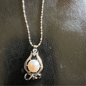 Genuine 10-11mm nice luster south sea  pearls silver plated 16-17 chain .